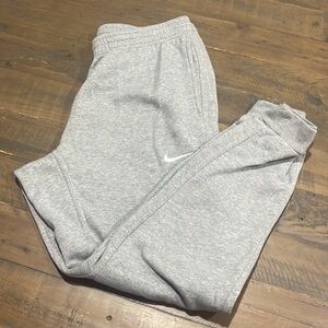 Men’s Nike Joggers L